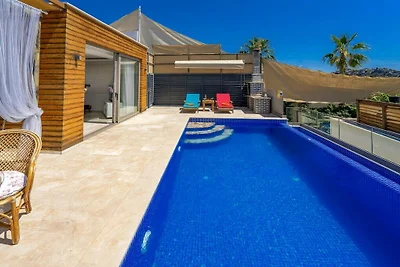 Villa in Kalkan met zwembad