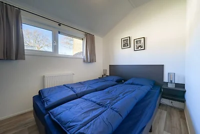 Ferienhaus in Biddinghuizen mit Terrasse