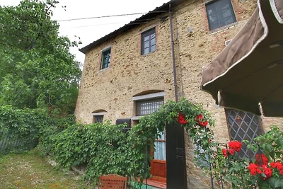Agriturismo con piscina a Poggibonsi