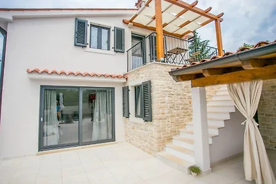 Villa in Tinjan mit Barbecue und Wifi