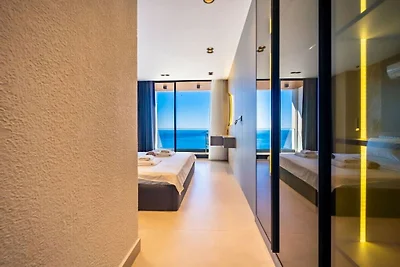 Villa in Kalkan mit Schwimmbecken