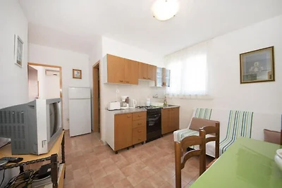 Apartments Mira -One Bedroom Apartment with T...