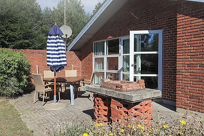 Cozy Retreat near Marielyst