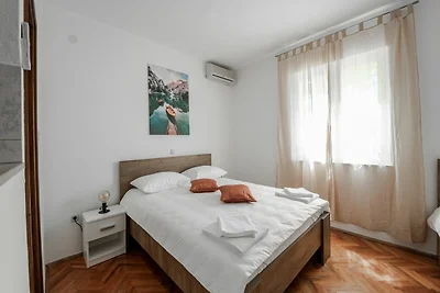 Apartment in Seline mit Terrasse