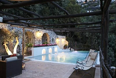 Villa in Amalfi mit privatem Pool und Strand
