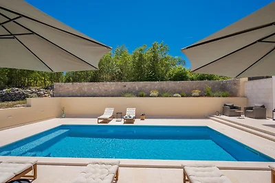 Familienvilla in Kreševo mit beheiztem Pool