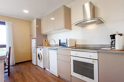 Moderne Wohnung in Parres mit Garten