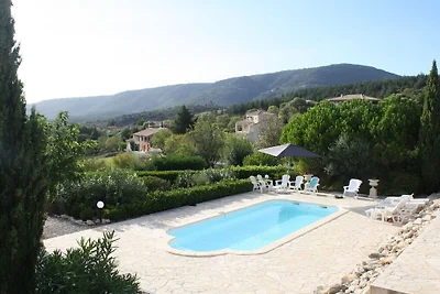 Moderna villa con piscina privata a Camplong
