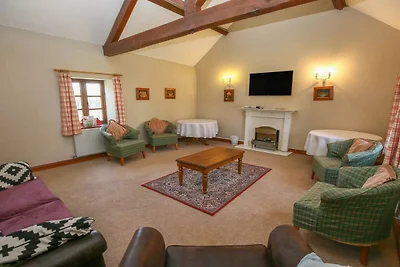 Luxuriöses Ferienhaus mit Pool und Tennis, Ke...