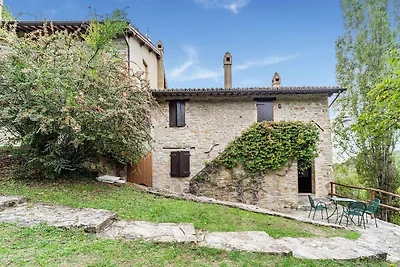 Gemütliches Ferienhaus mit Pool in Assisi