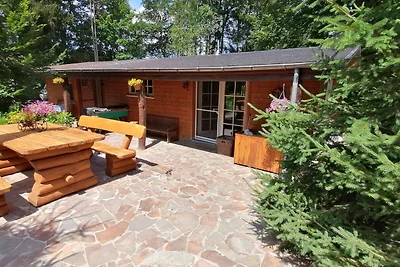 Chalet in Wibrin mit privatem Fischteich
