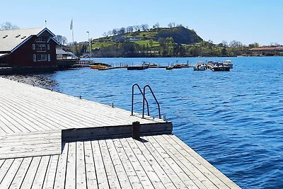5 Personen Ferienhaus in Sjernarøy