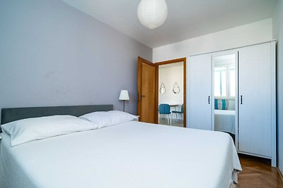 Apartment Radovan - One-Bedroom Apartment wit...