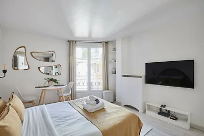 Moderne Studio Montaigne Champs Elysées