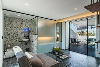 Grimaldi terrace studio