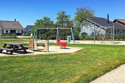 4 persone casa in un parco vacanze a Hemmet