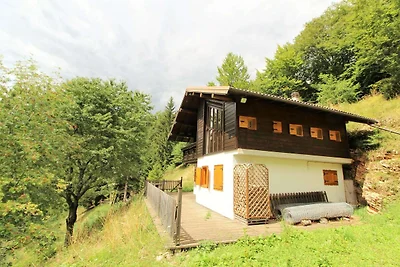 Hervorragende Berghütte aus Holz zwischen Ven...
