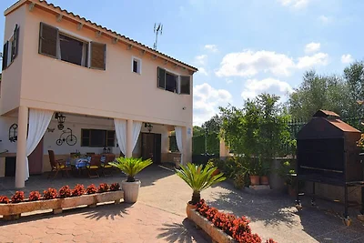 Huis in Muro met zwembad en uitzicht op de...