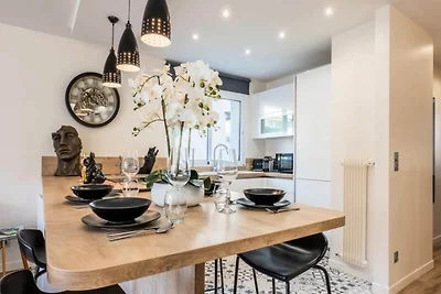 2-Zimmer-Apartment mit Terrasse, 8 Gehminuten...