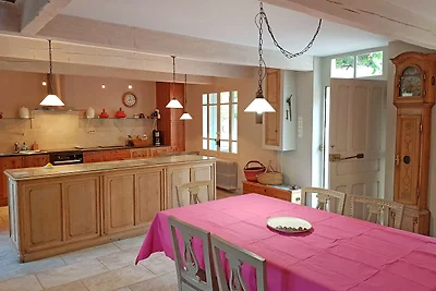 Bellissima villa con piscina a Mormoiron