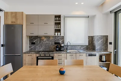 Villa in Mariou mit Pool und Ausblick