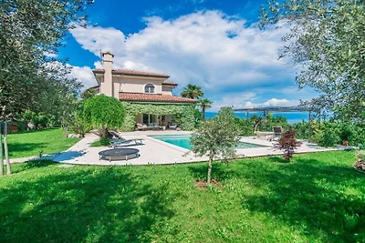 Studio in Villa Arta