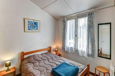 Gîte in een vakantiepark met zwembad