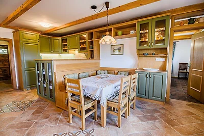 Hidden Authentic Haven Apartments - Two Bedro...