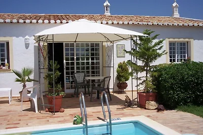 Wunderschönes Ferienhaus mit Swimmingpool