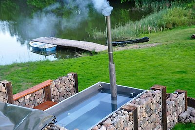 Casa vacanze direttamente al lago a Dabie