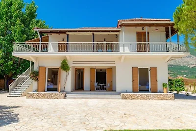 Villa panoramica a Pigadakia con piscina...