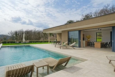 Villa in Buzet mit Sauna und Barbecue