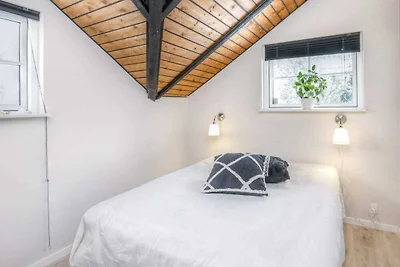 Cottage luminoso con vasca idromassaggio -- B...