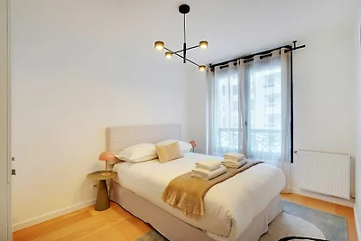 Strak appartement in Levallois-Perret