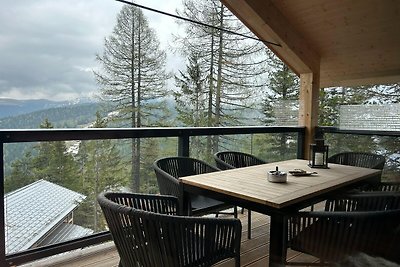 Chalet superior con sauna y jacuzzi.