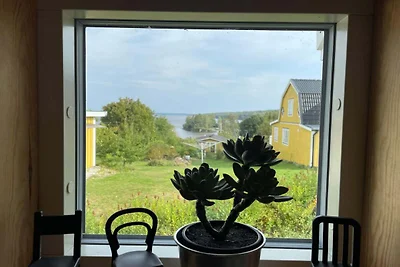 Tranquillo cottage vicino al lago Hjalmaren