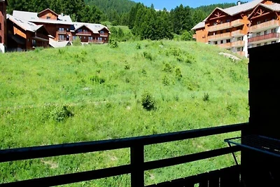 Wohnung in Vars mit Pool und Sauna