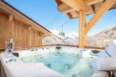 Chalet in Caseblanche mit Whirlpool und Sauna