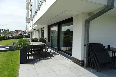 Erdgeschosswohnung mit sonniger Terrasse