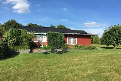Vakantiehuis in Daun met zwembad