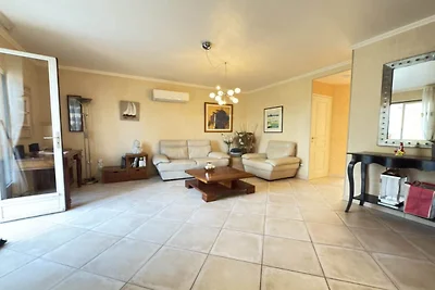 Vakantieappartement met zwembad in Béziers