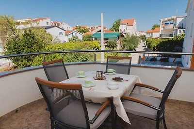 One Bedroom Apartment with Sea View