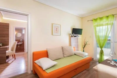 Villa Goldfield - Comfort One Bedroom Apartme...