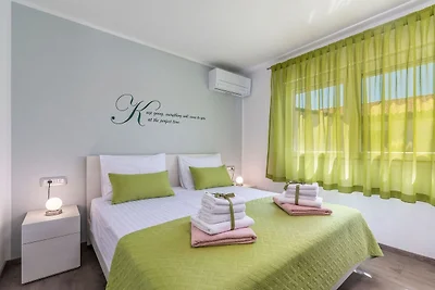 Moderne villa 8 p met een privézwembad ruime ...