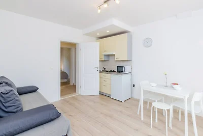 Apartment mit 1 Zimmer und Terrasse