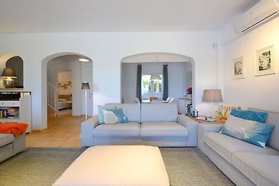 Ferienhaus 200 Meter vom Sandstrand entfernt