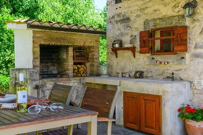 Ferienhaus in Rakalj mit Schwimmbecken