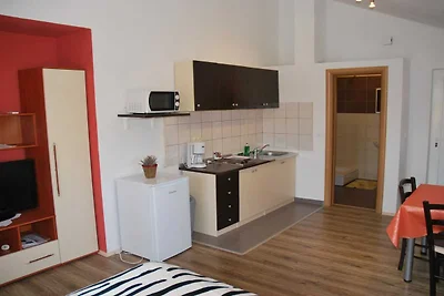 Apartmani Luna - Studio Apartment