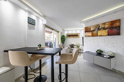 Apartment mit Terrasse und Meerblick, 2 Minut...