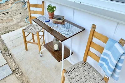 Paros Suite mit Balkon und Parkplatz